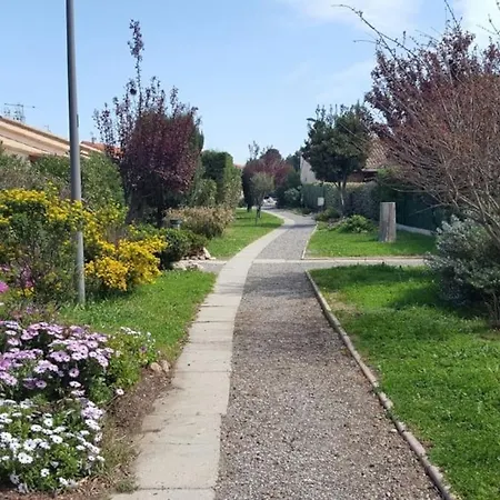 Pavillon Jardinet , Piscine Et Parking Privatif